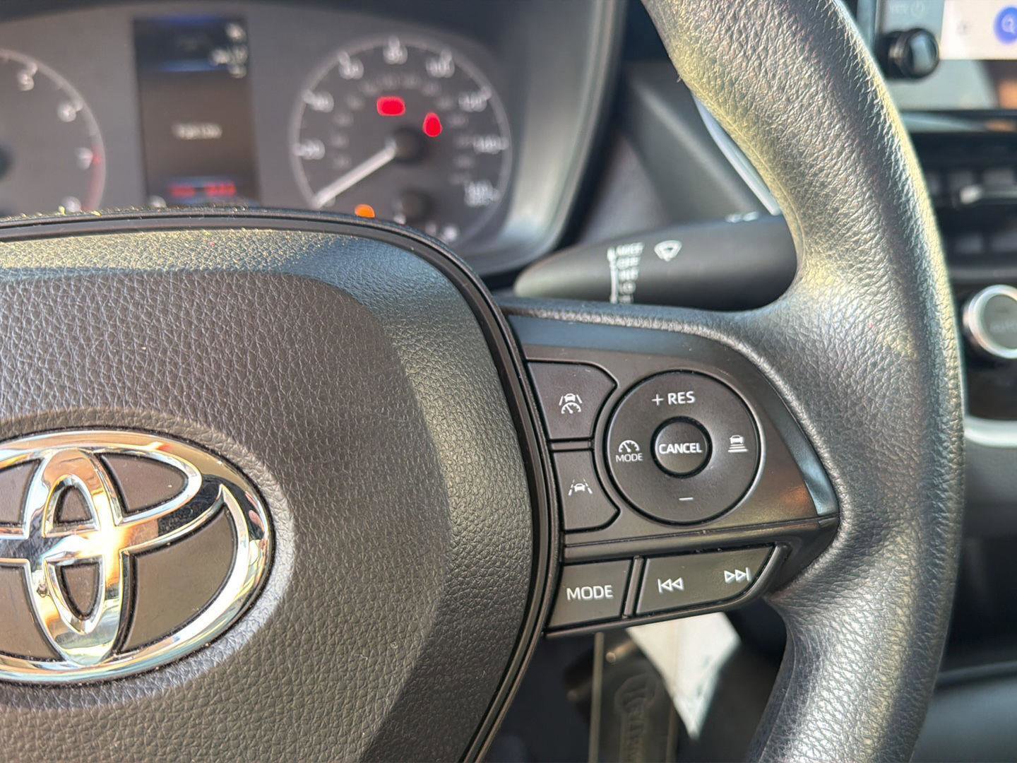 Certified 2024 Toyota Corolla LE FWD image 21