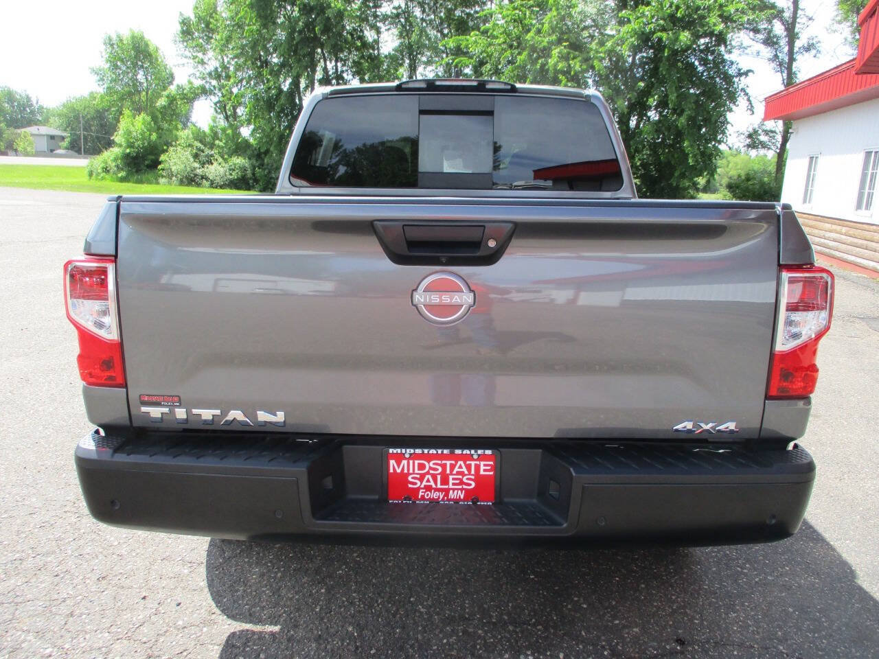 Used 2023 Nissan Titan S AWD/4WD image 7
