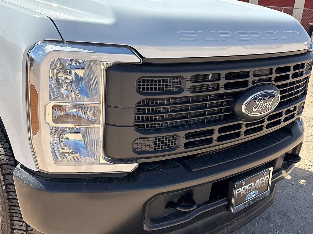 New 2026 Ford F350 XL AWD/4WD image 13