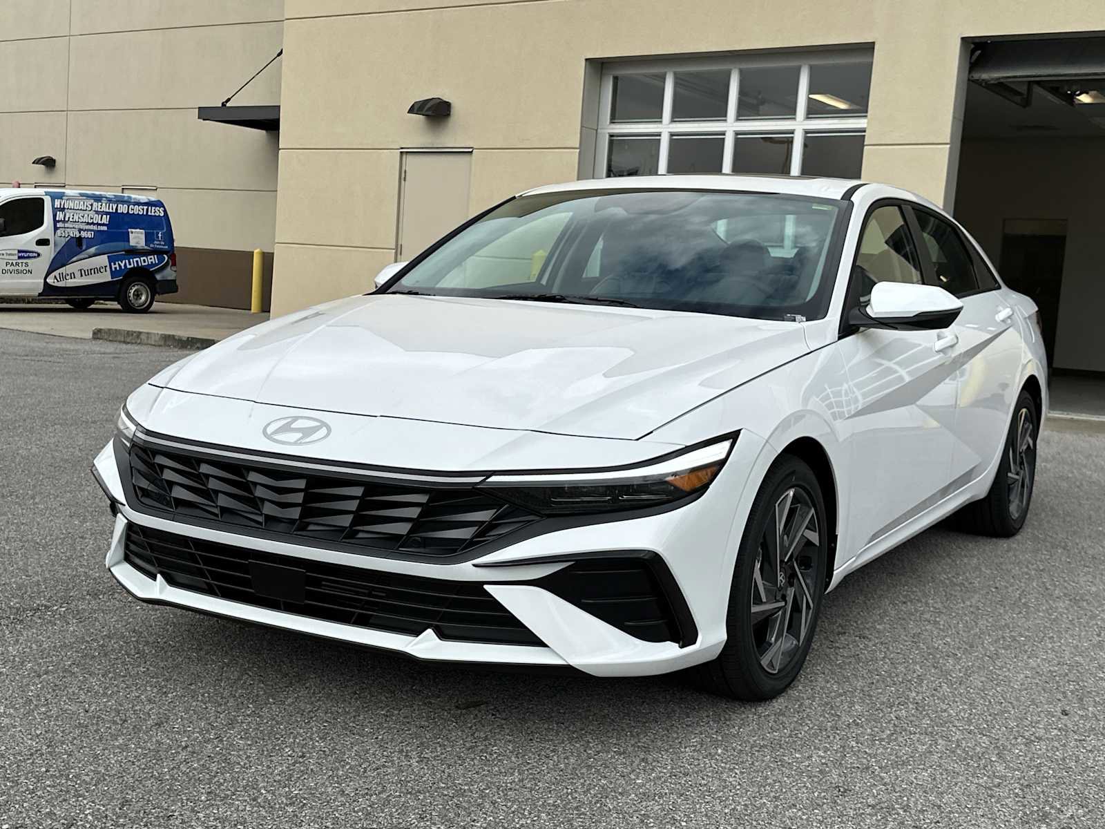 New 2026 Hyundai Elantra Limited FWD image 3