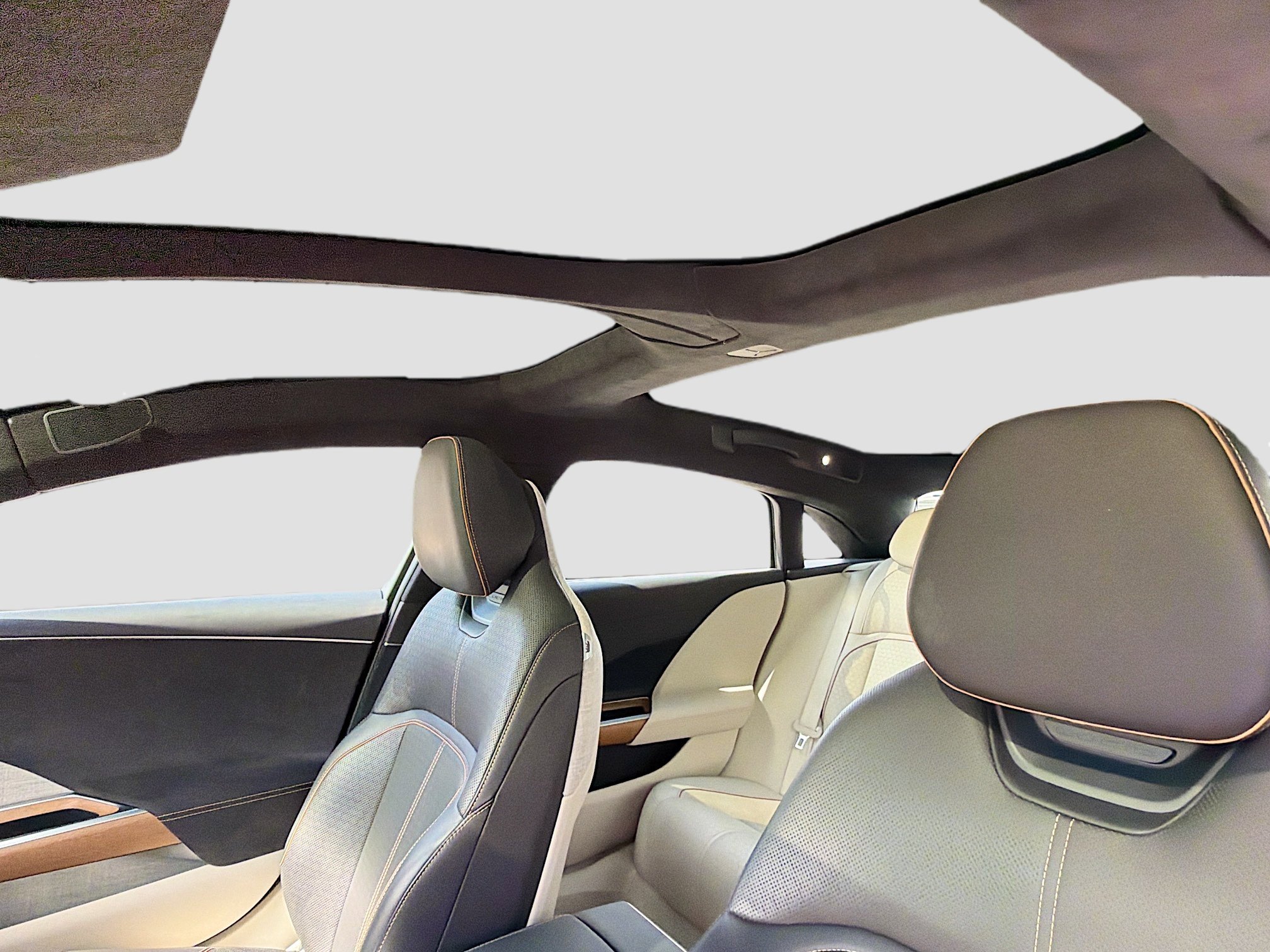 Used 2023 Lucid Air Grand Touring image 27