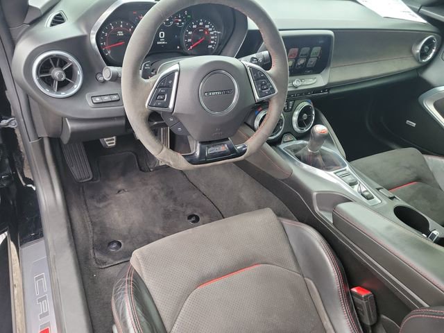 Used 2018 Chevrolet Camaro ZL1 image 16