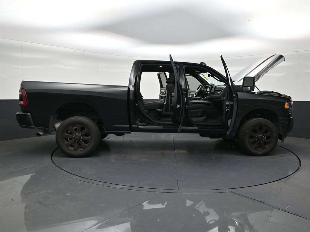 Used 2024 RAM 2500 Big Horn w/ Night Edition AWD/4WD image 28
