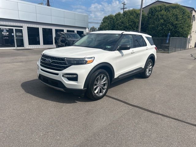 Used 2023 Ford Explorer XLT w/ Equipment Group 202A AWD/4WD image 1