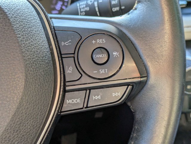 Used 2019 Toyota RAV4 XLE Premium w/ Cold Weather Package FWD image 27