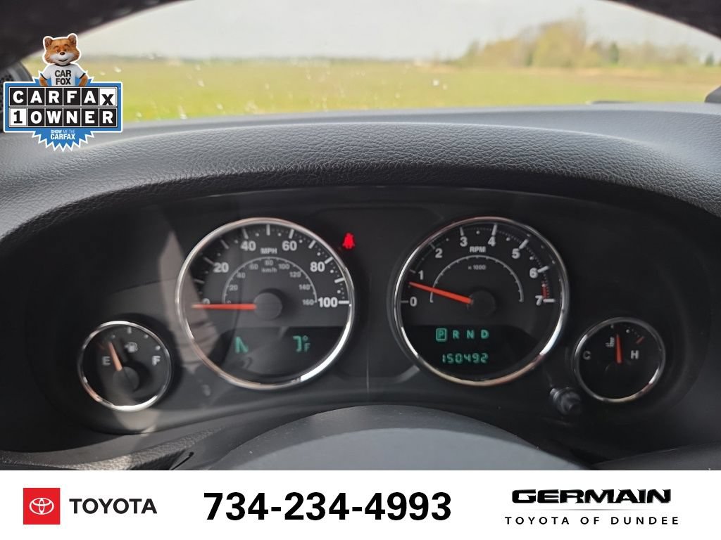 Used 2012 Jeep Wrangler Unlimited Sahara w/ Dual Top Group AWD/4WD image 20