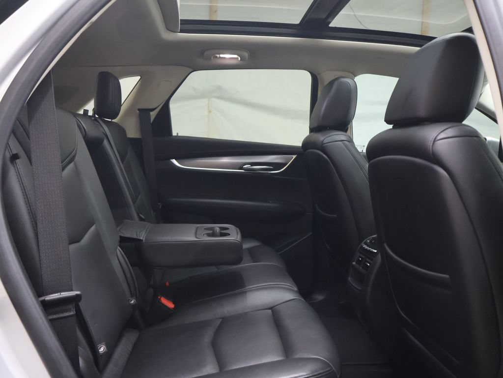 Used 2019 Cadillac XT5 Premium Luxury FWD image 12