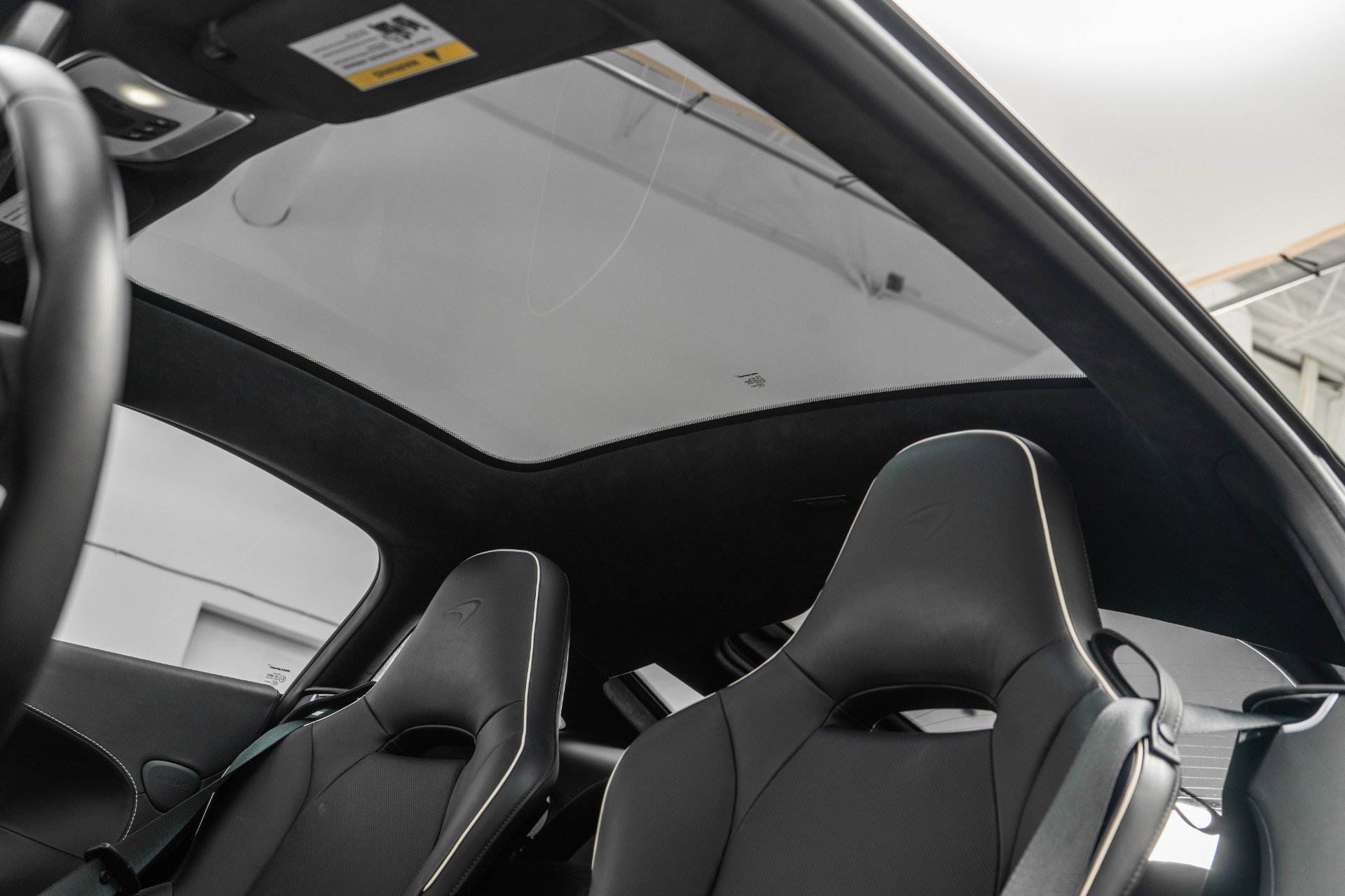 Used 2022 McLaren GT image 18