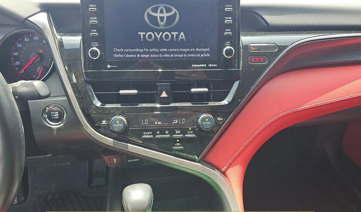 Used 2022 Toyota Camry XSE FWD image 10