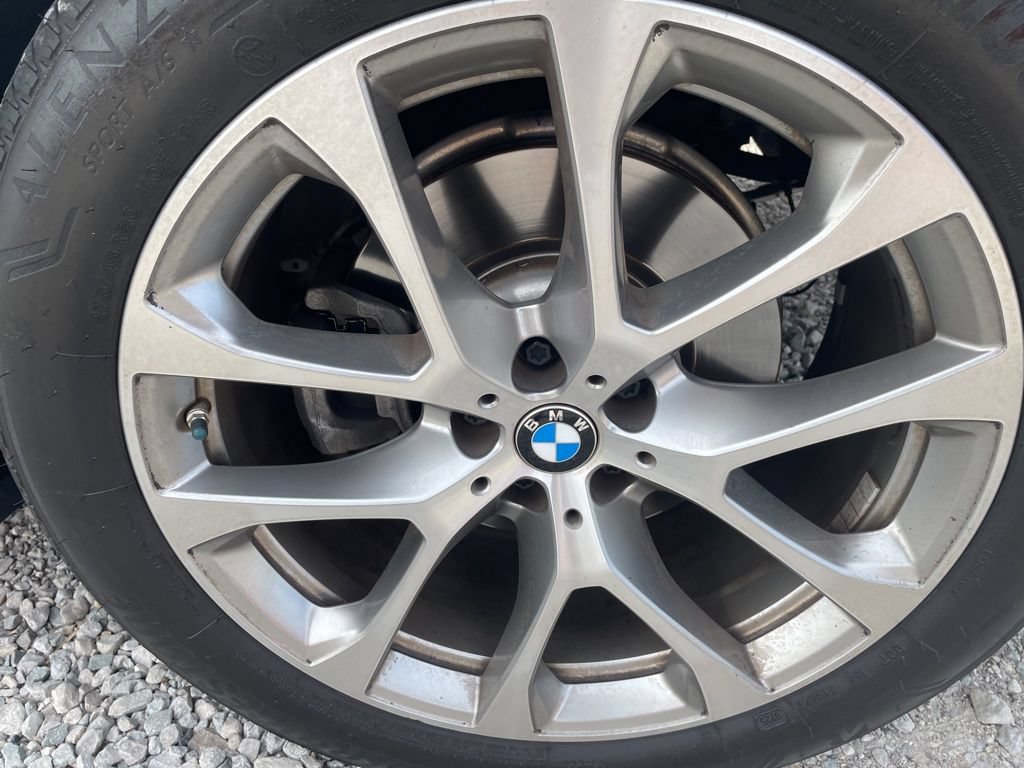 Used 2021 BMW X5 xDrive40i w/ Convenience Package AWD/4WD image 10