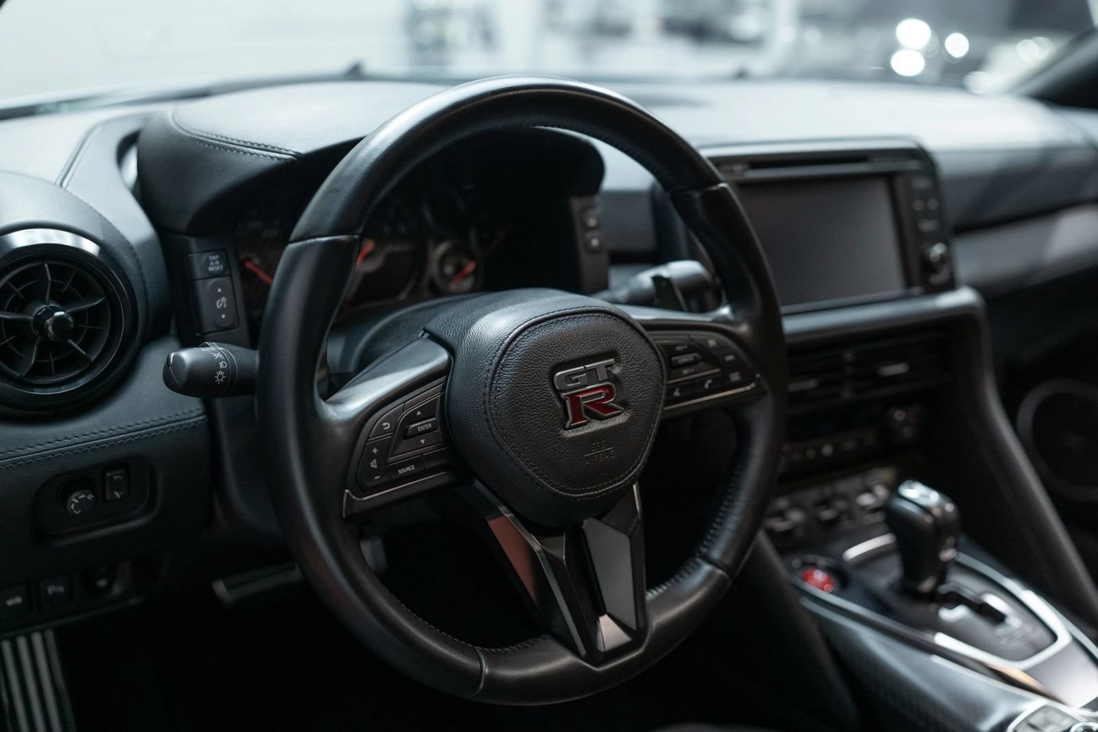 Used 2024 Nissan GT-R Premium w/ Floor Mat Package AWD/4WD image 29