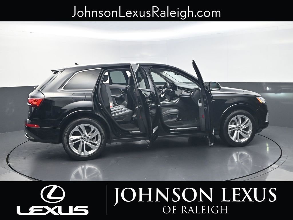 Used 2021 Audi Q7 3.0T Premium Plus image 32