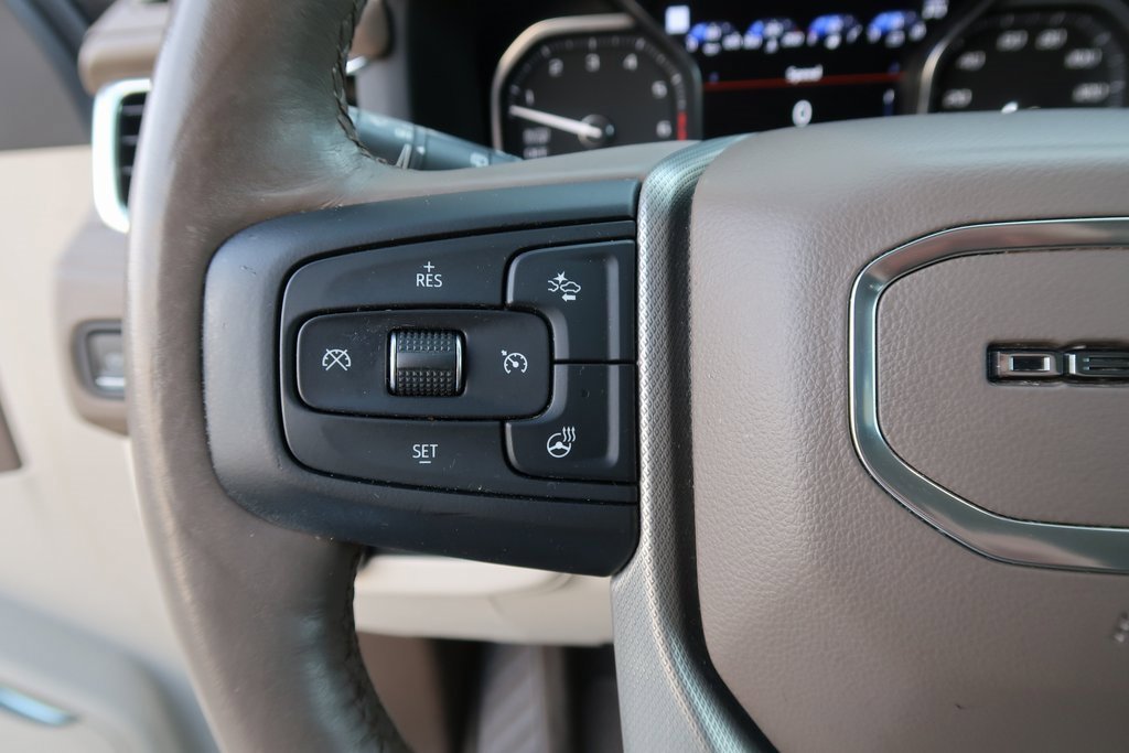 Used 2021 GMC Yukon Denali w/ Denali Ultimate Package image 18