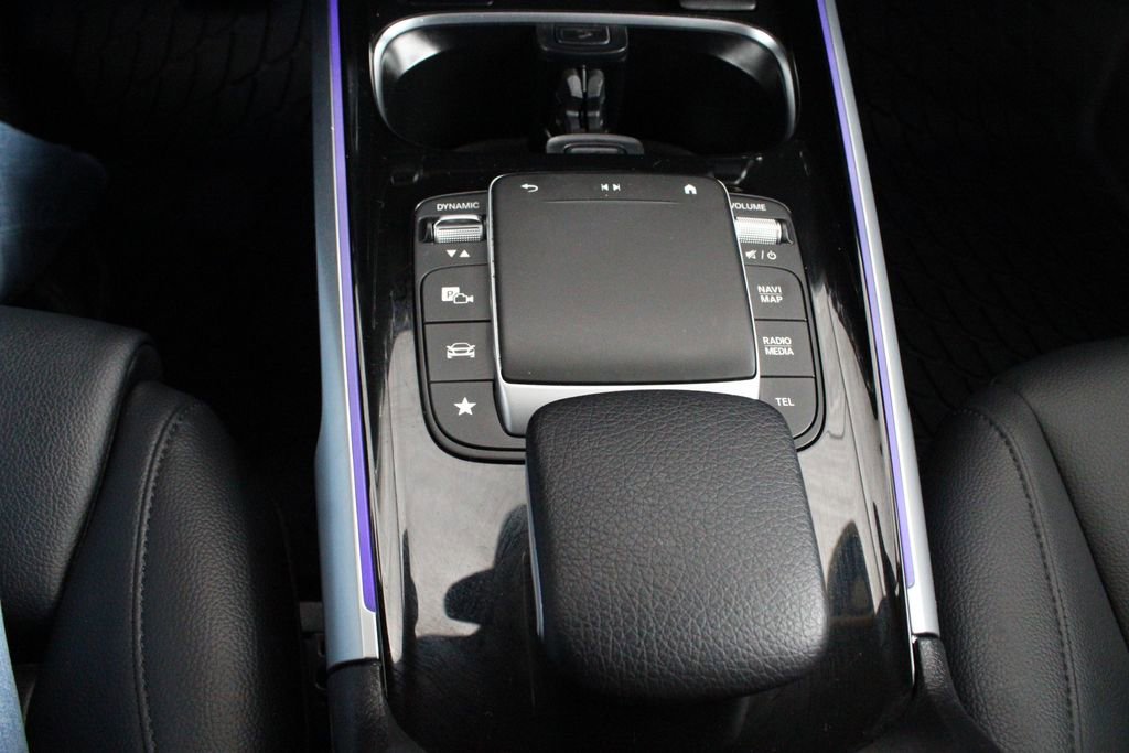 Used 2022 Mercedes-Benz GLB 250 4MATIC image 37