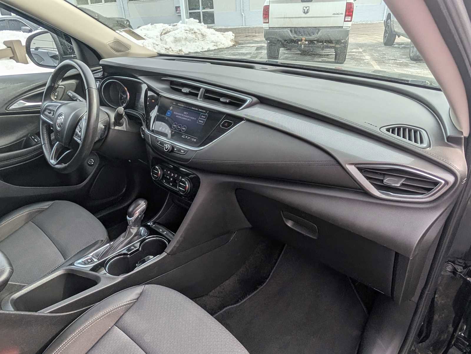 Used 2022 Buick Encore GX Select w/ Sport Touring Package image 26