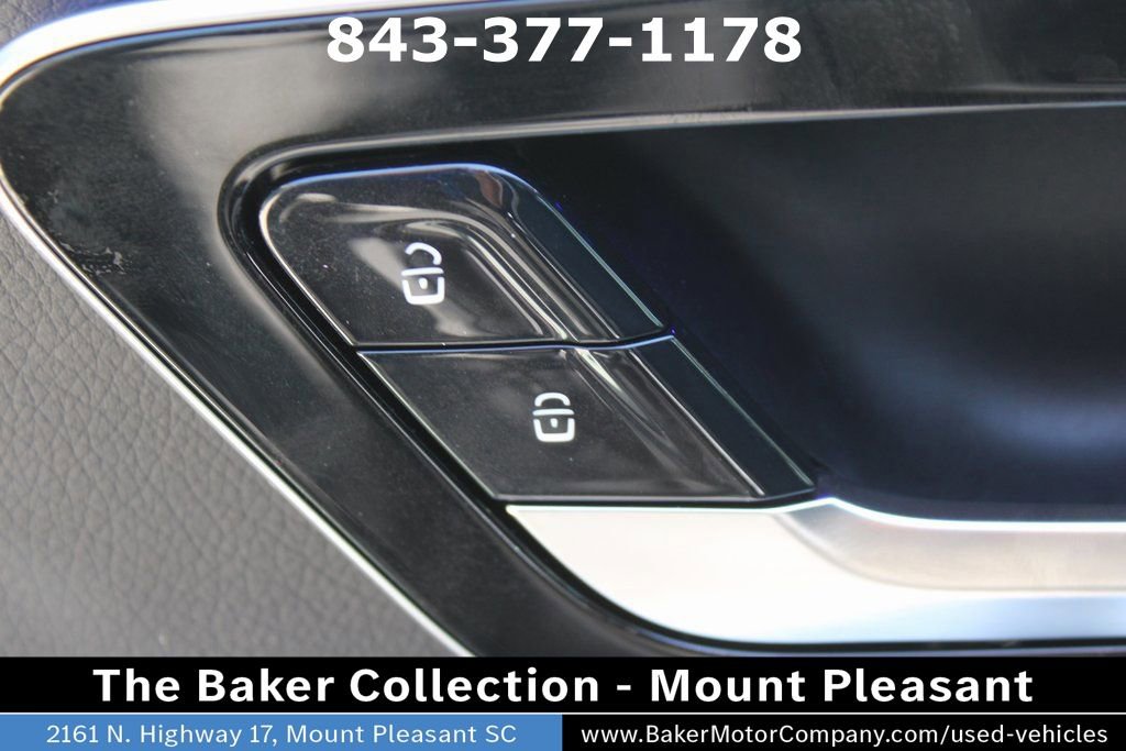 Used 2025 Mercedes-Benz GLC 350e image 22