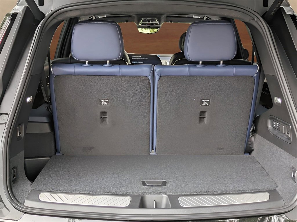 New 2026 Cadillac Vistiq Premium Luxury image 6