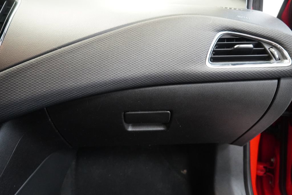 Used 2016 Chevrolet Cruze LT FWD image 33