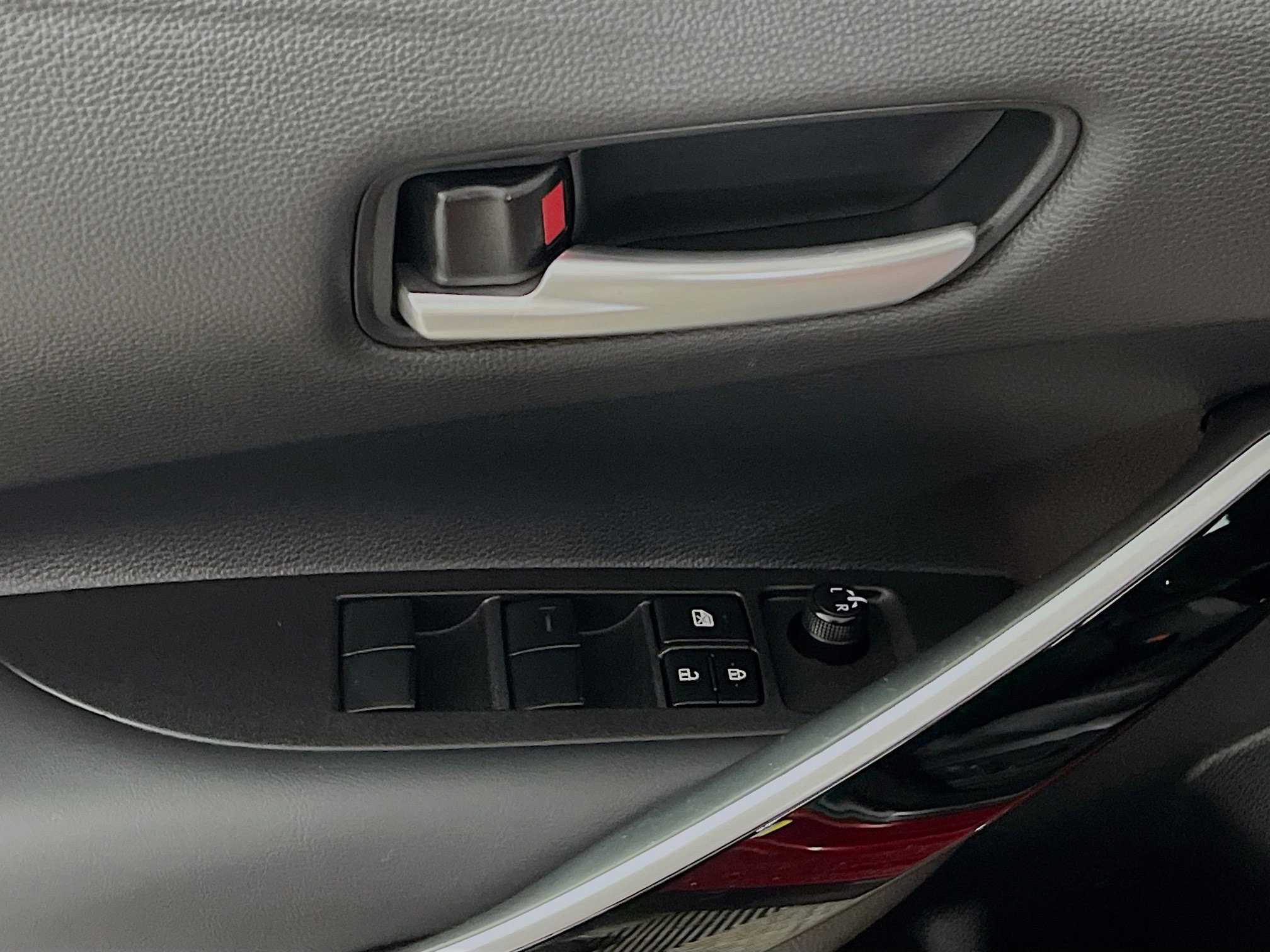 Used 2025 Toyota Corolla XSE image 17