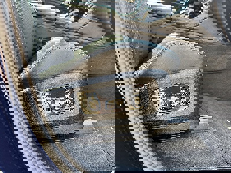 Used 2021 BMW X5 M w/ Competition Package image 18