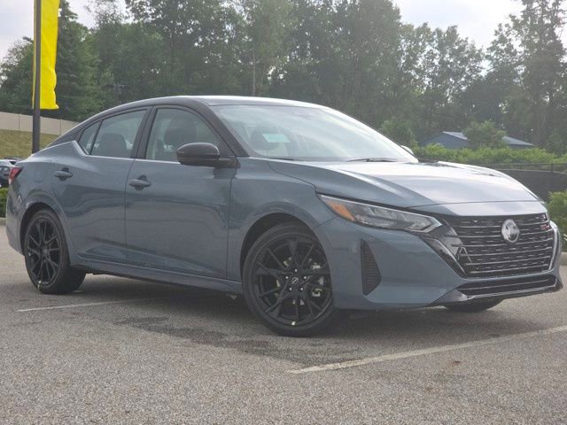 New 2025 Nissan Sentra SR w/ Midnight Edition image 2