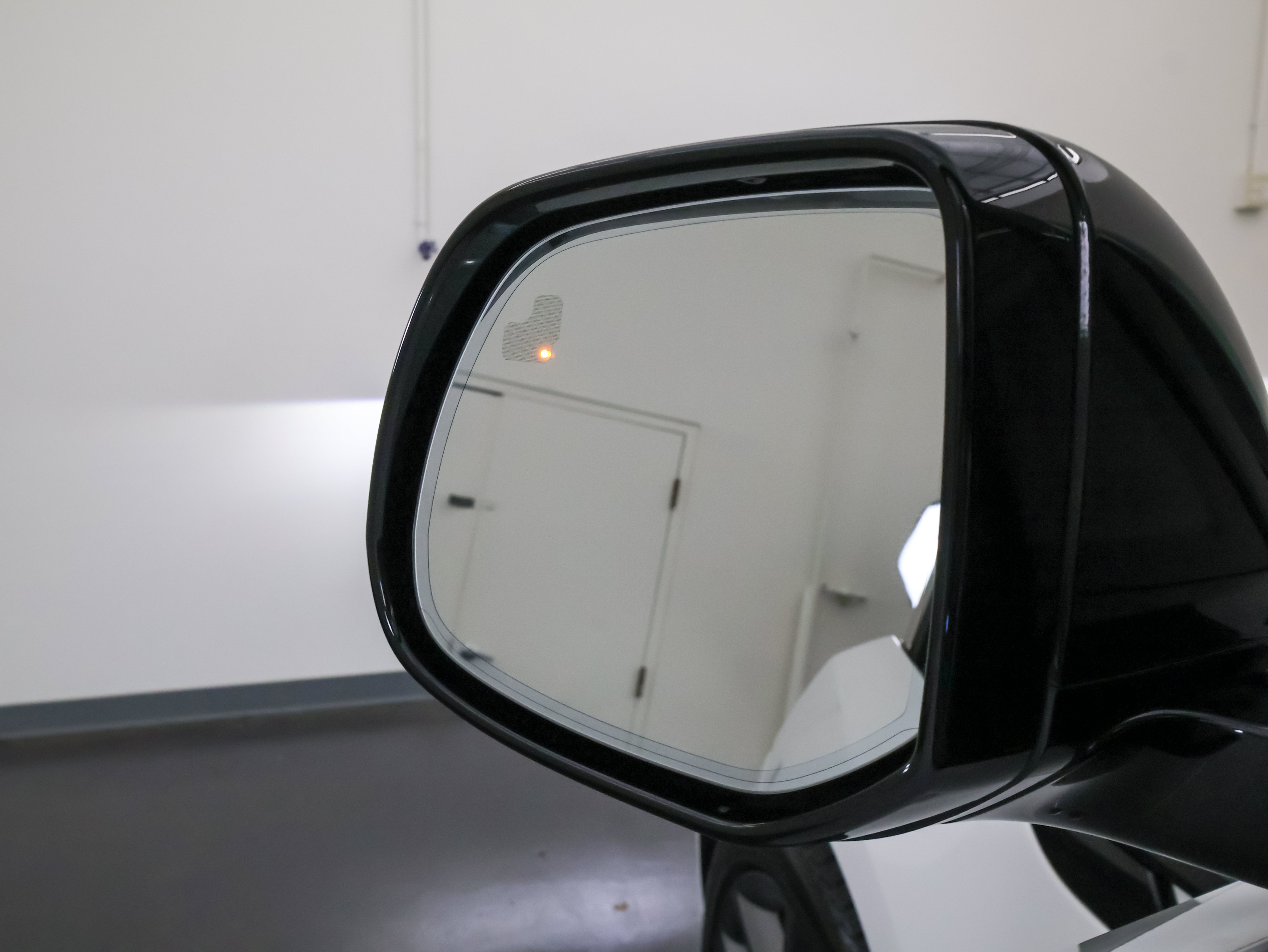 Used 2024 Land Rover Range Rover Sport Dynamic SE AWD/4WD image 23
