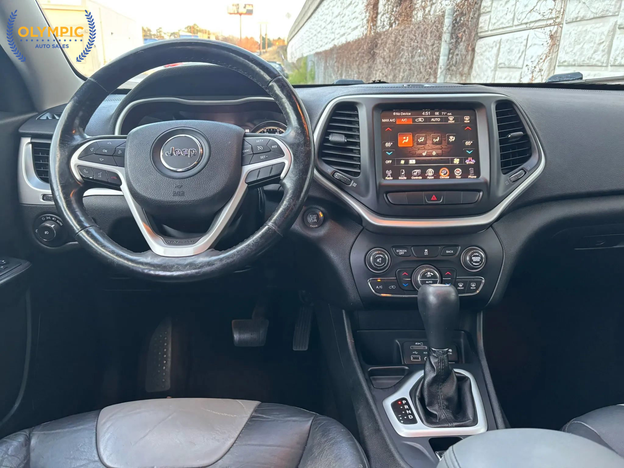 Used 2014 Jeep Cherokee Limited w/ Trailer Tow Group image 20