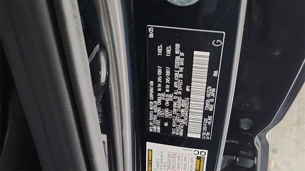 Used 2025 Toyota 4Runner SR5 image 27