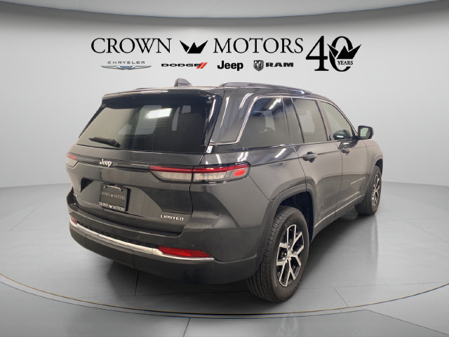 Used 2023 Jeep Grand Cherokee Limited AWD/4WD image 14