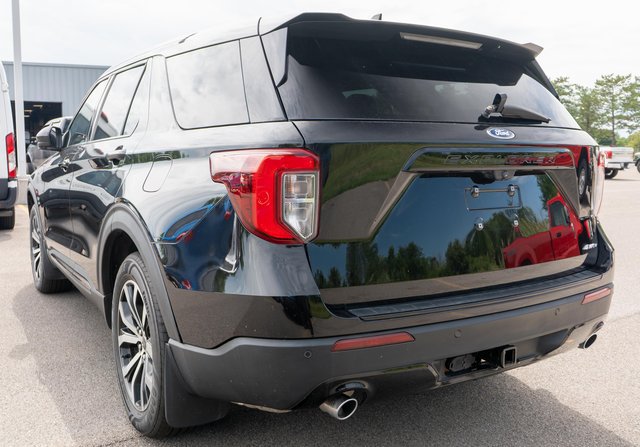 Used 2022 Ford Explorer ST-Line w/ Class IV Trailer Tow Package AWD/4WD image 8