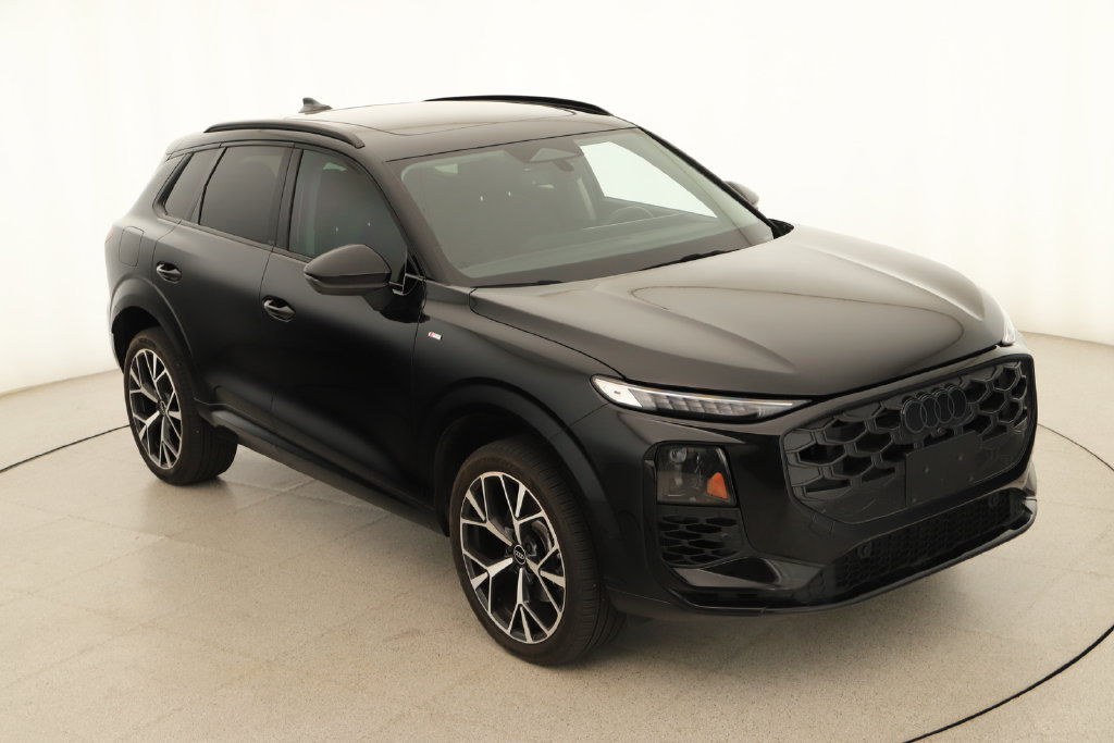 Certified 2026 Audi Q3 quattro 2.0T AWD/4WD image 35