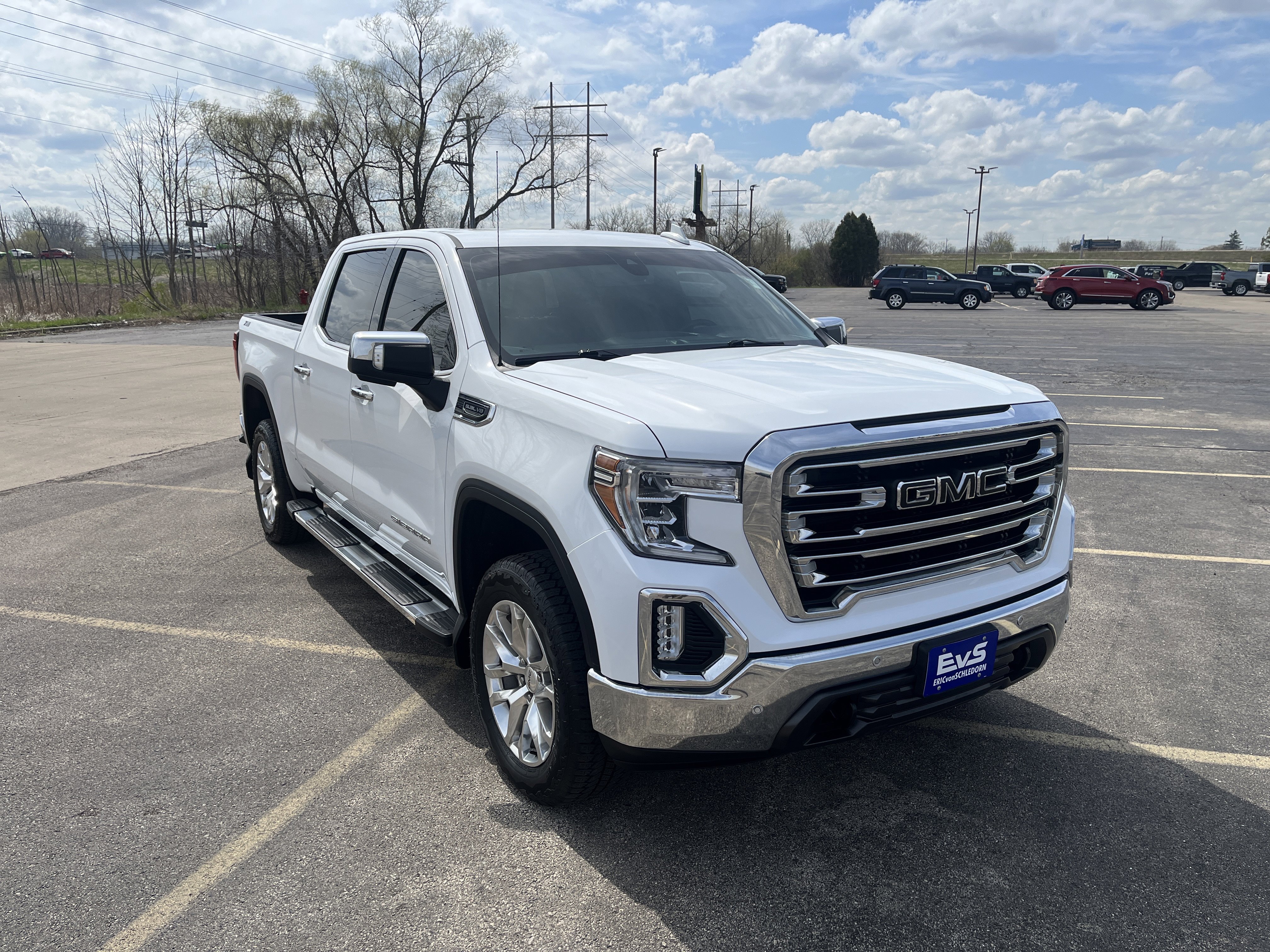 Used 2022 GMC Sierra 1500 SLT w/ SLT Premium Plus Package AWD/4WD image 8