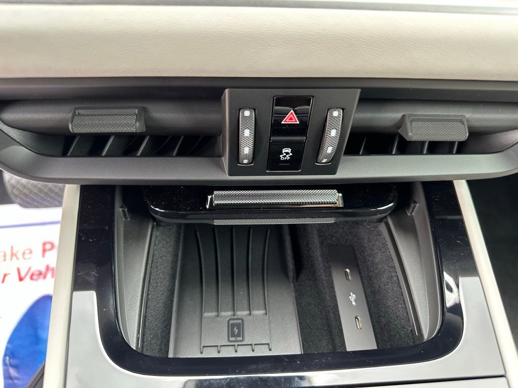 Used 2025 Porsche Cayenne E-Hybrid image 24