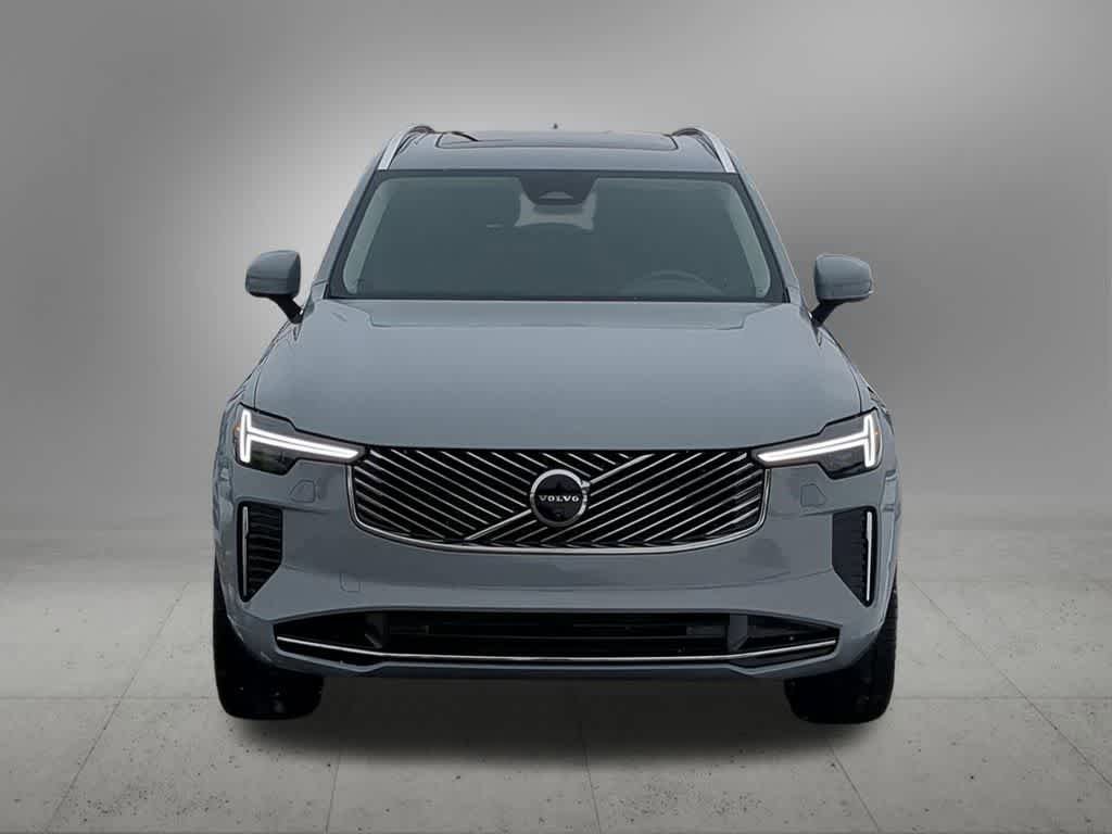 Certified 2026 Volvo XC90 B6 Plus w/ Protection Package Premier AWD/4WD image 9