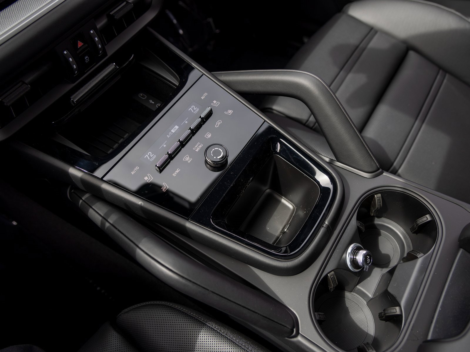 New 2026 Porsche Cayenne Coupe image 34