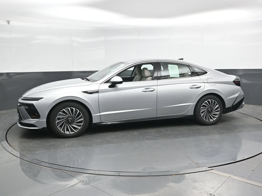 Certified 2025 Hyundai Sonata SEL FWD image 8