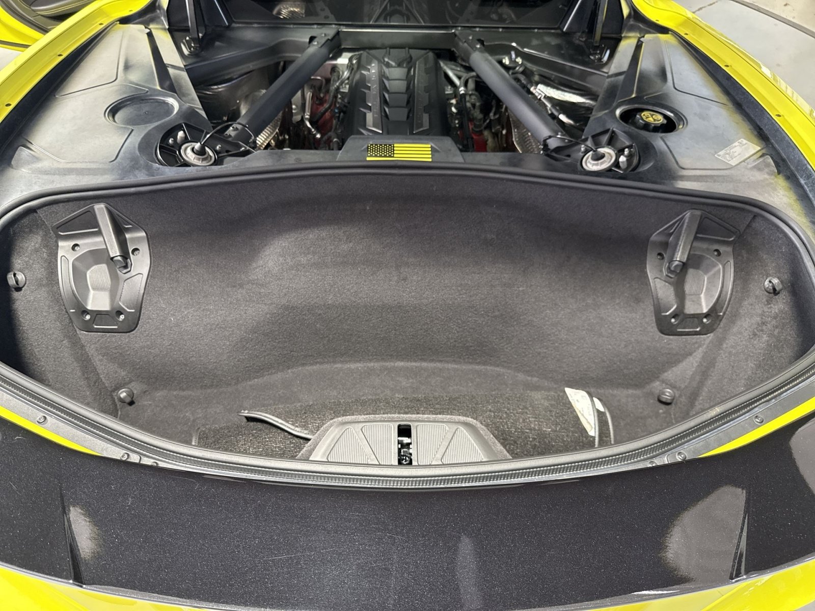 Used 2020 Chevrolet Corvette Stingray Premium Cpe w/ 3LT Preferred Equipment Group RWD image 25