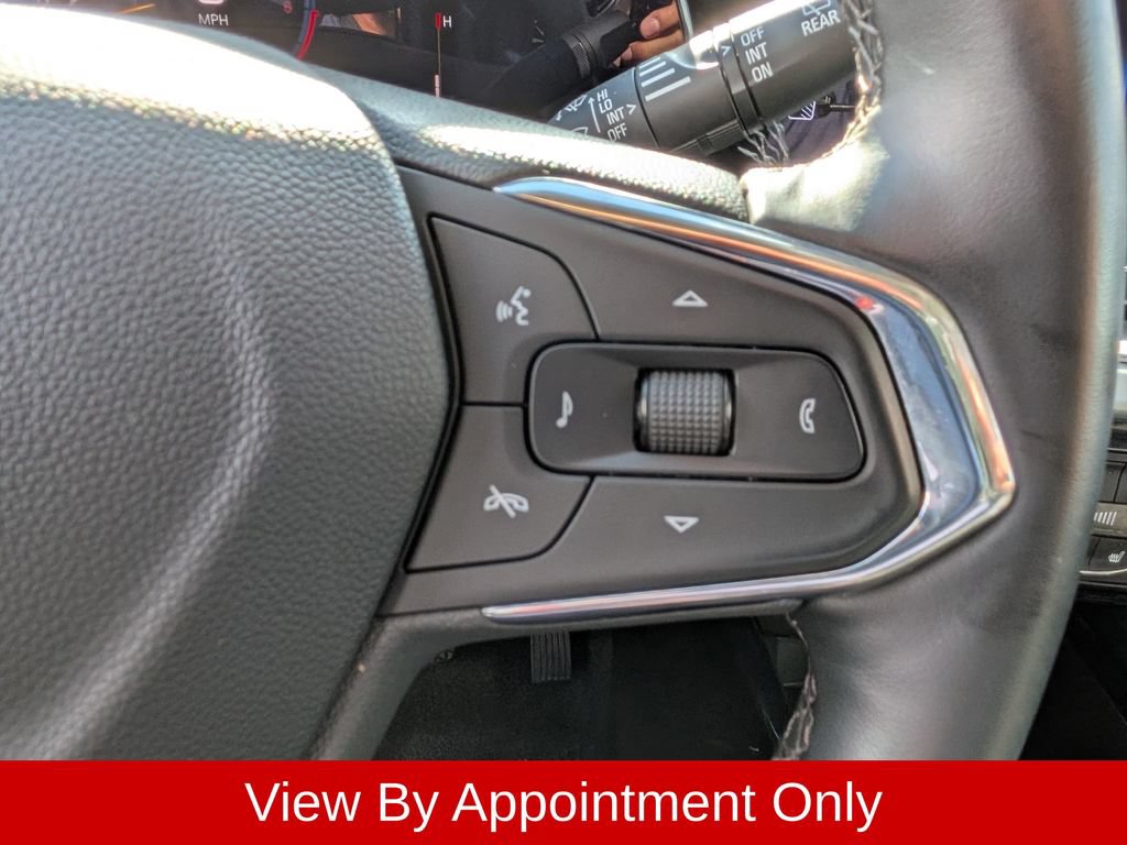 Used 2025 Chevrolet Trax LT w/ LT Convenience Package FWD image 21