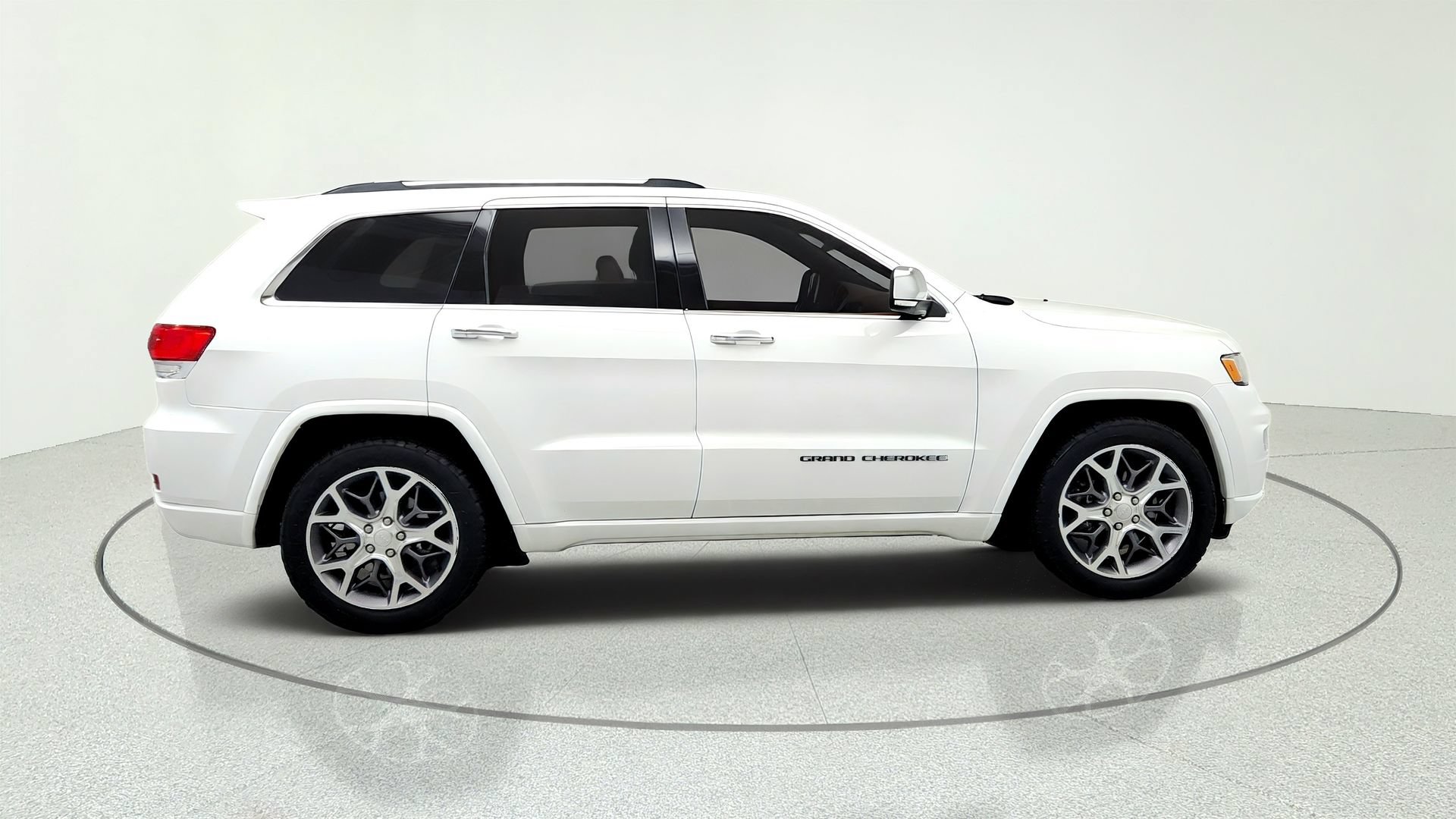 Used 2021 Jeep Grand Cherokee Overland AWD/4WD image 6
