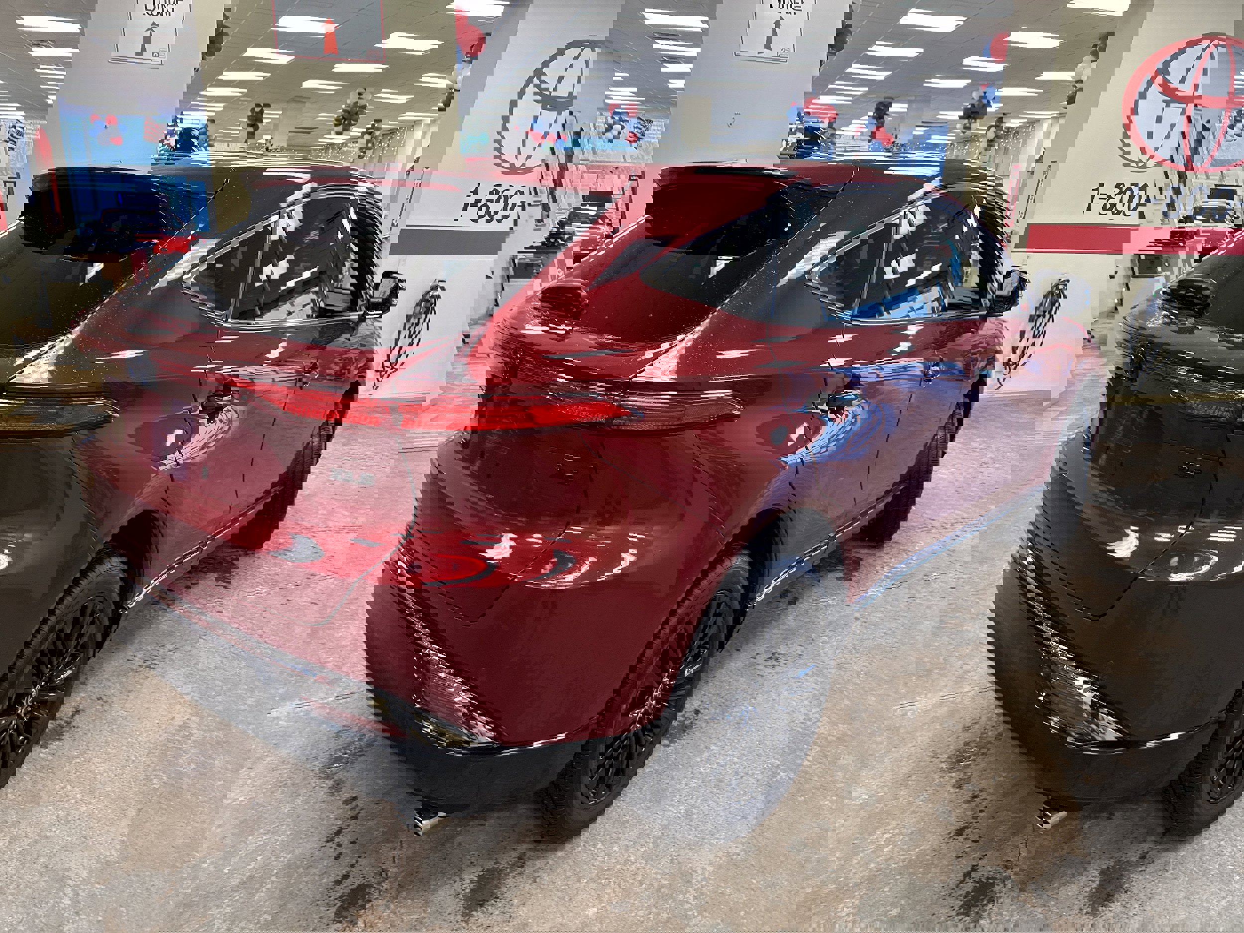 Used 2023 Toyota Venza Nightshade image 10