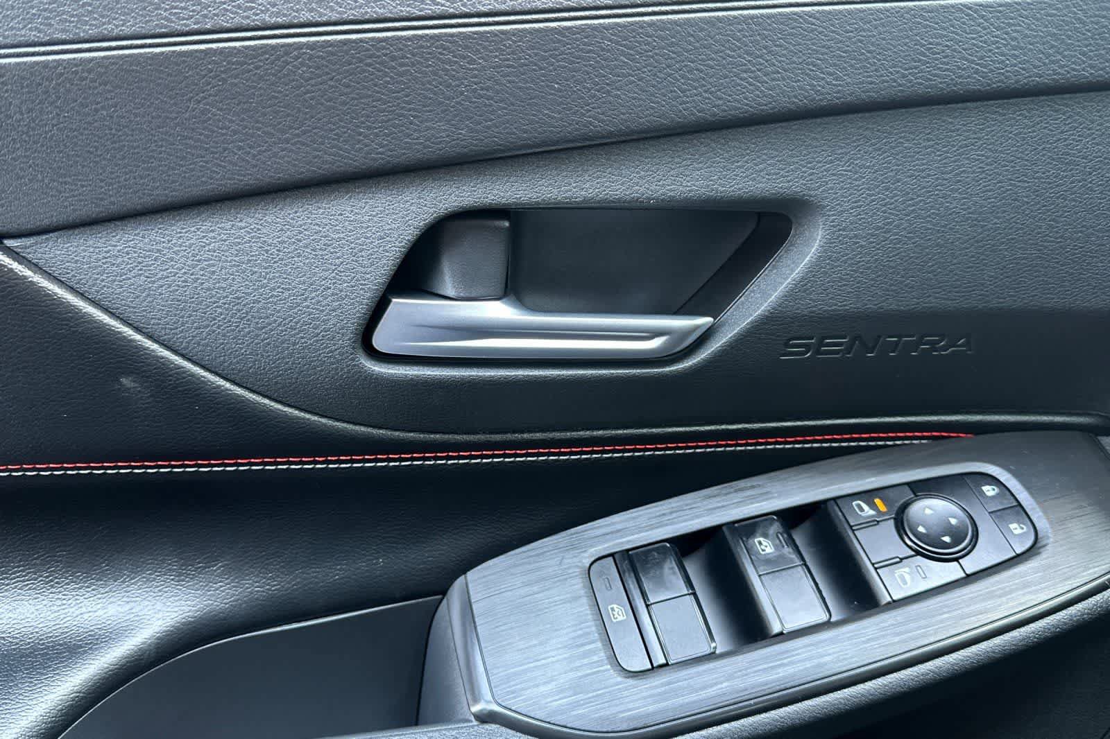New 2027 Nissan Sentra SR FWD image 13