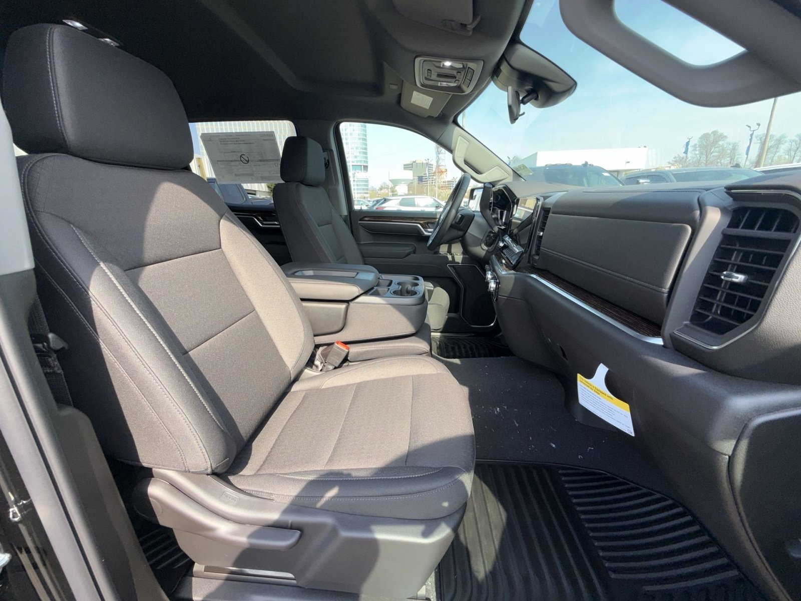 New 2026 GMC Sierra 1500 SLE w/ Preferred Package AWD/4WD image 27