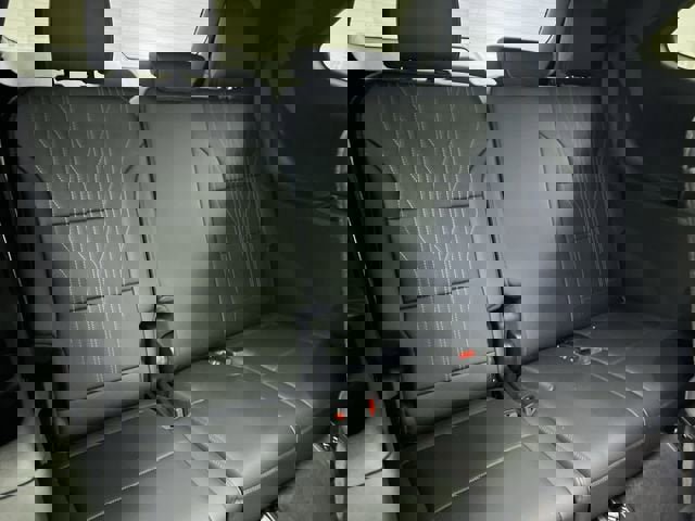 Used 2025 Buick Enclave Avenir w/ Super Cruise Package image 28