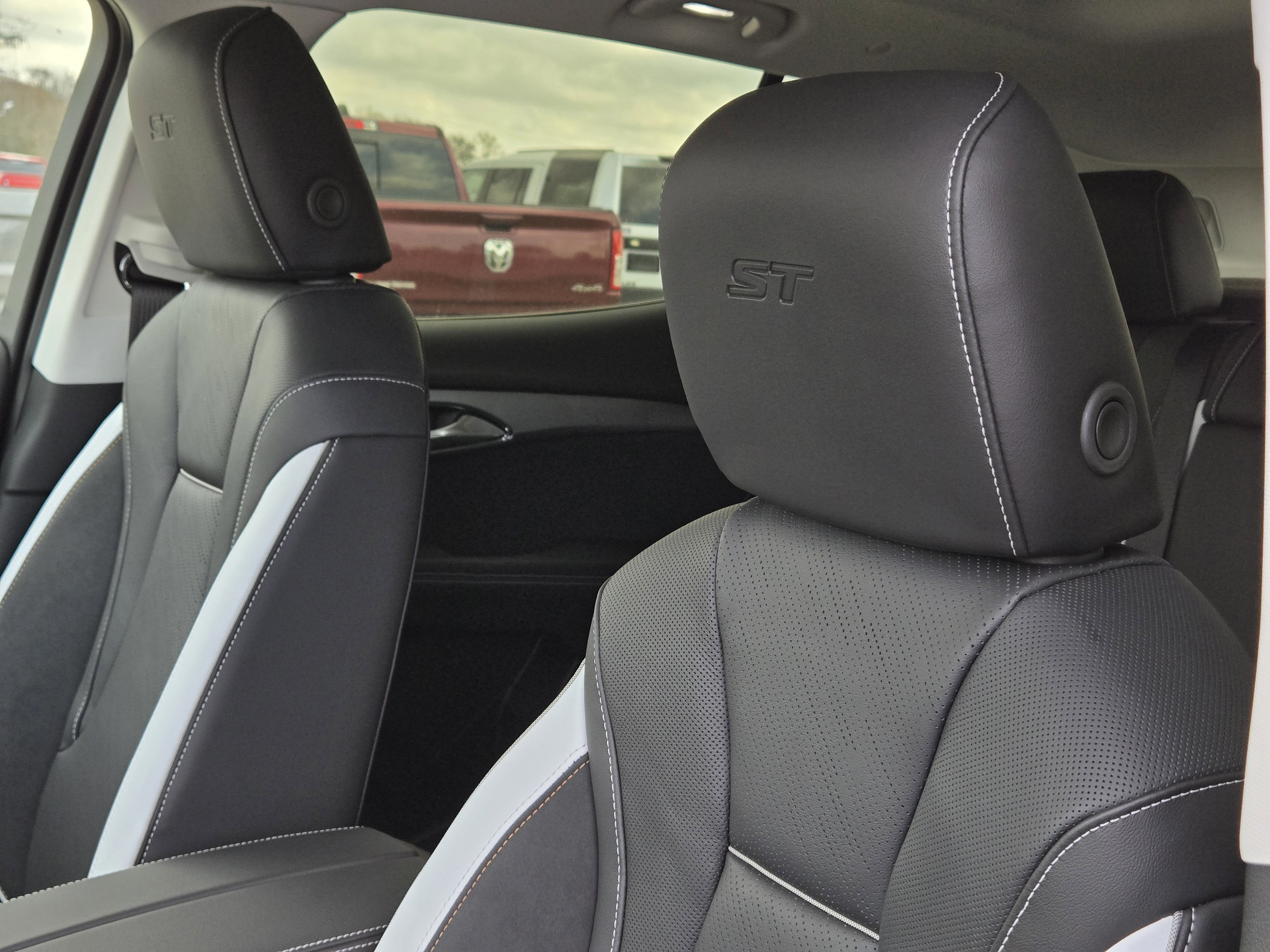 New 2026 Buick Envision Sport Touring AWD/4WD image 15