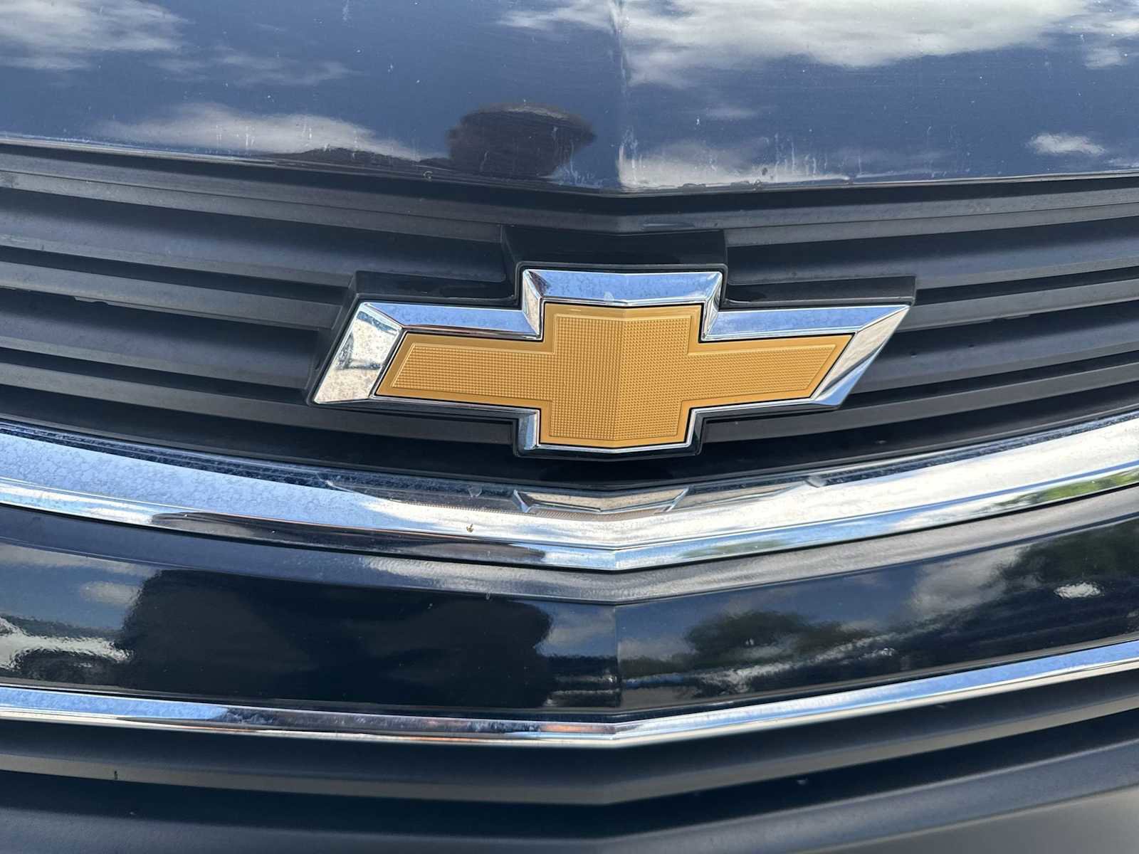Used 2020 Chevrolet Sonic LT w/ Convenience Package FWD image 10