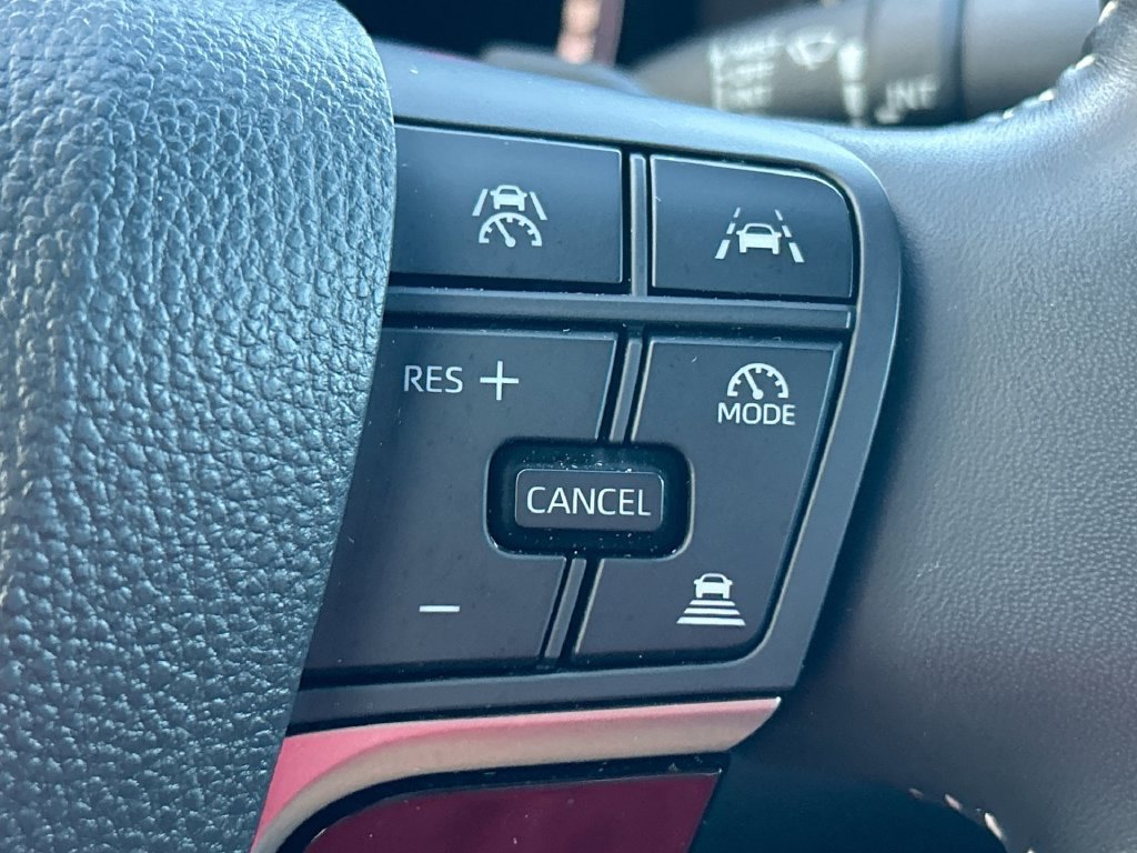 Used 2026 Toyota Camry SE w/ Convenience Package FWD image 18