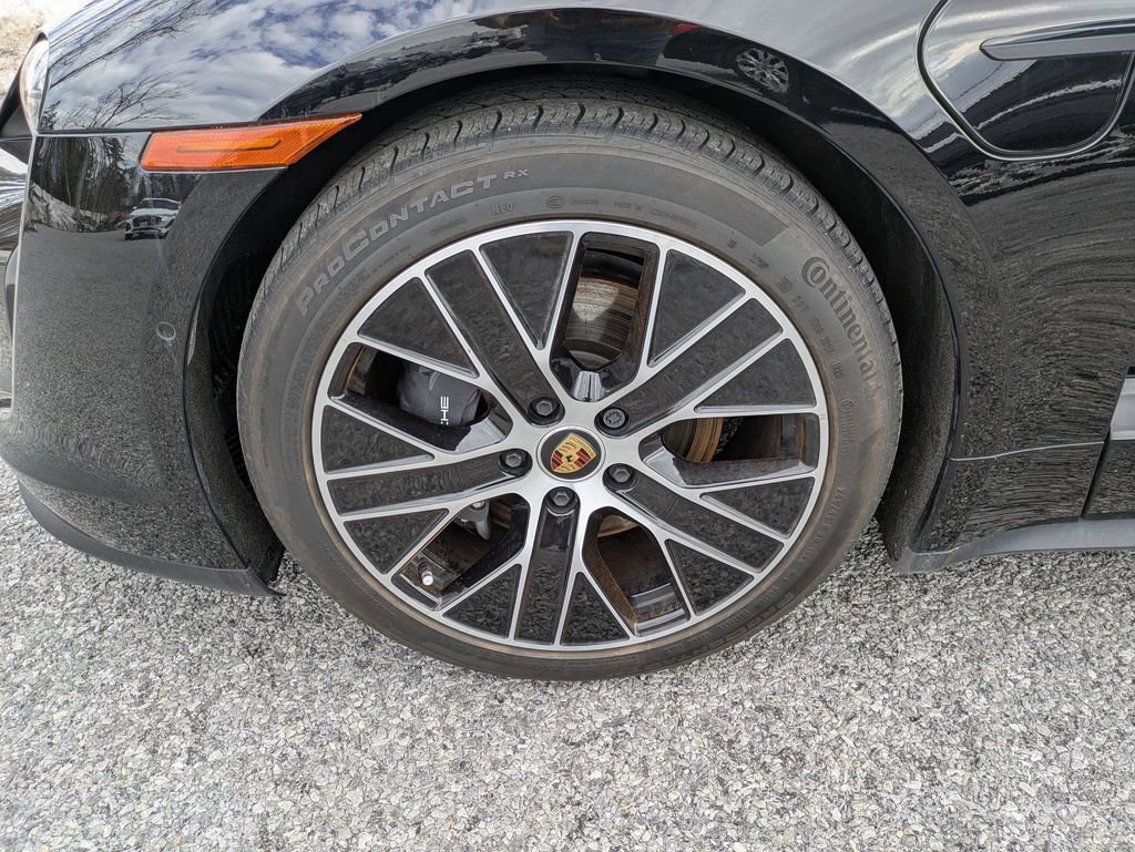 Used 2024 Porsche Taycan RWD image 26