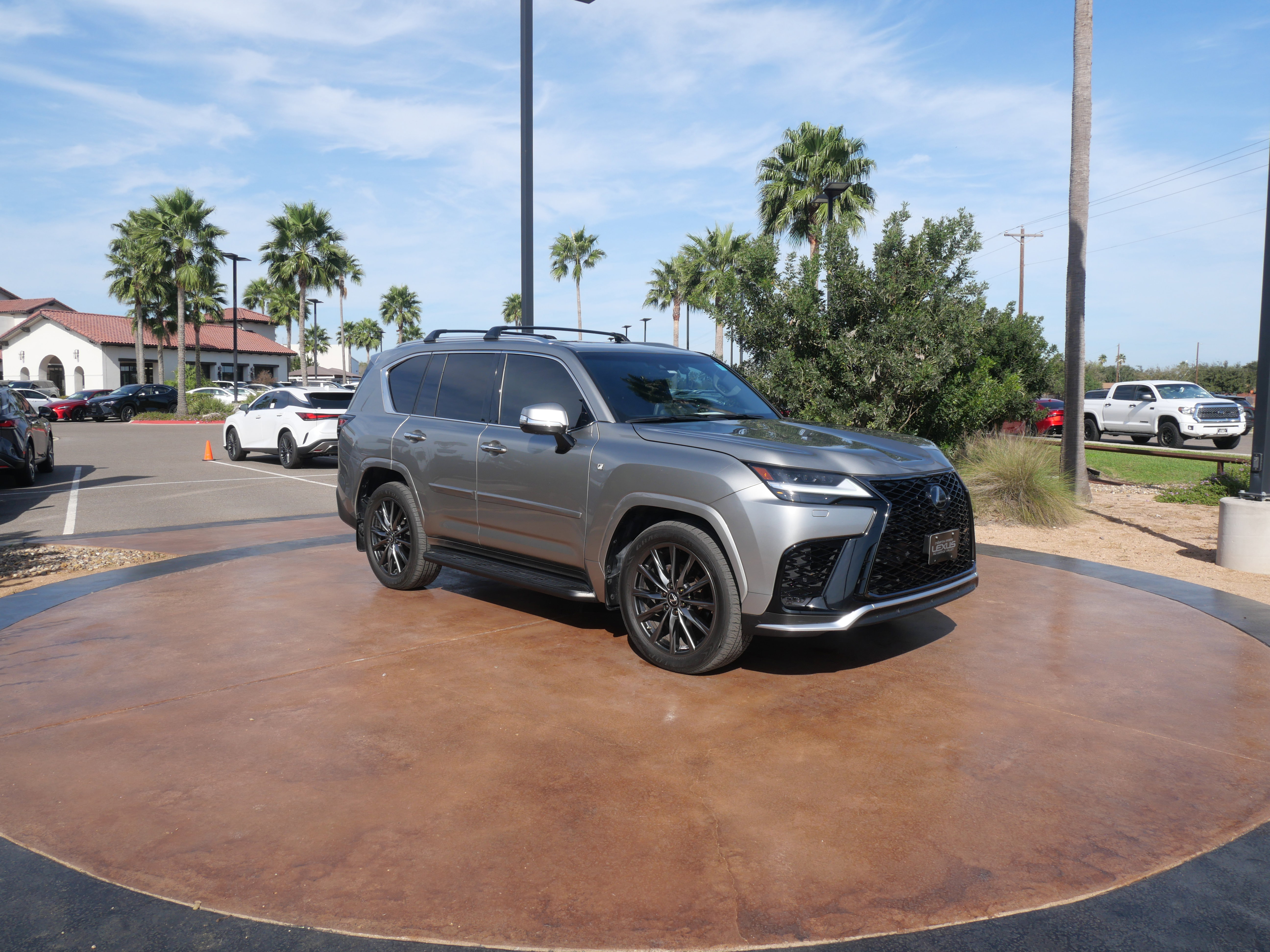 Used 2023 Lexus LX 600 F Sport image 1