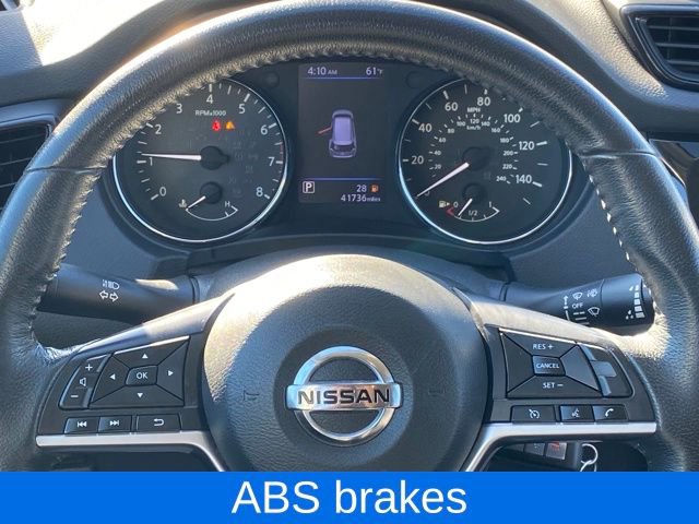 Used 2020 Nissan Rogue SV image 6