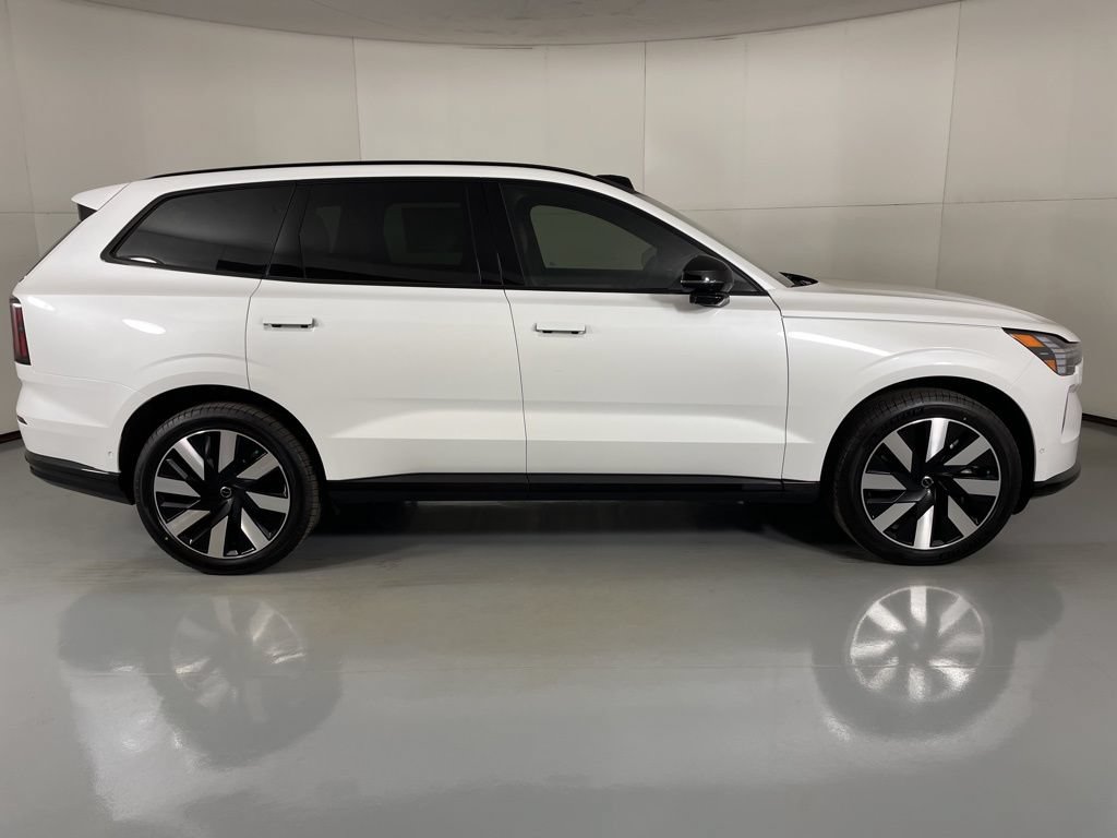 Used 2025 Volvo EX90 Plus AWD/4WD image 9